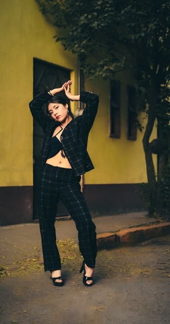 Attitude pose DP #5