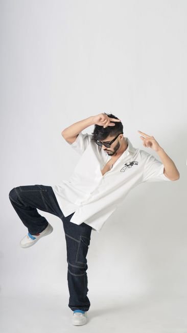 Attitude pose DP #13