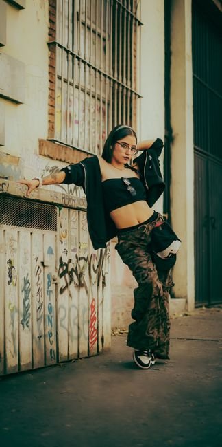 Attitude pose DP #19