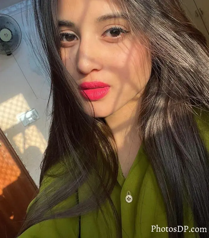 Girls DP 20